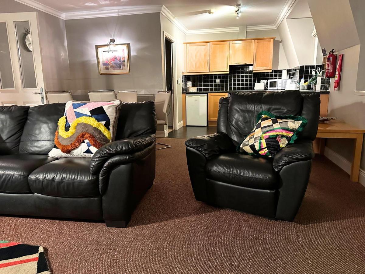Spacious 2 Bedroom Apartment In קיל איירן מראה חיצוני תמונה