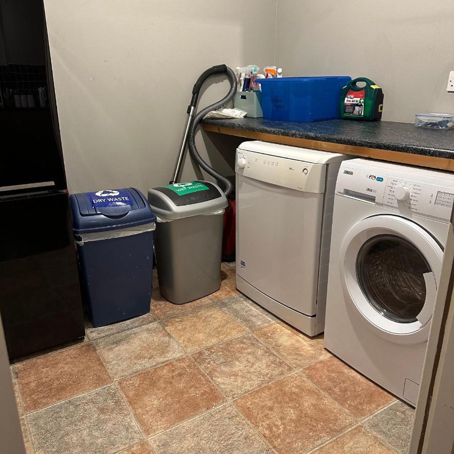 Spacious 2 Bedroom Apartment In קיל איירן מראה חיצוני תמונה