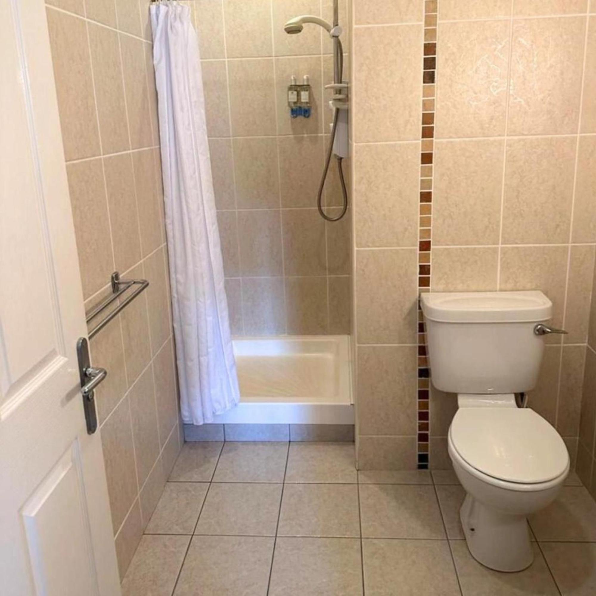 Spacious 2 Bedroom Apartment In קיל איירן מראה חיצוני תמונה